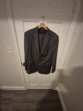 Jack Victor Select Gray Plaid Wool 2-Piece Suit